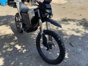 ZERO FX ELECTRIC MOTORCYCLE WITH ACCESSORIES