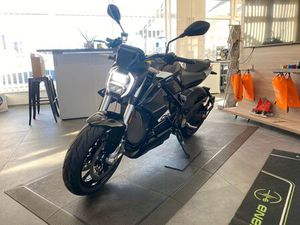 ZERO SR/F BLACK EFFECT MY26 WINGLET 17.3 KWH