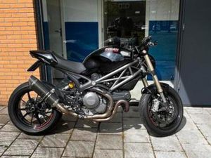 DUCATI MONSTER 1100 EVO ABS TCS - NAKED BIKE — MOTOREN | DUCATI — MARKTPLAATS