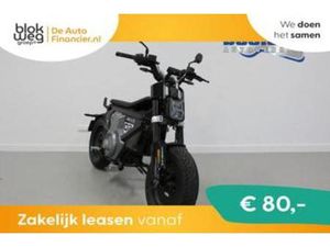 BMW C CE 02 € 5.789,00 — MOTOREN | BMW — MARKTPLAATS