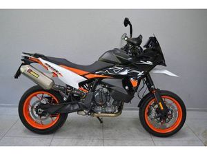KTM 890 SMT 2024 + TECHPACK + AKRAPOVIC
