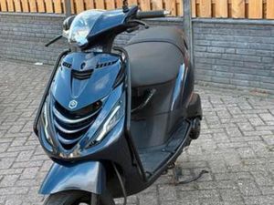 PIAGGIO ZIP SP 2000 | NIEUWSTAAT GARANTIE T/M MEI 2026 — SCOOTERS | PIAGGIO — MARKTPLAATS