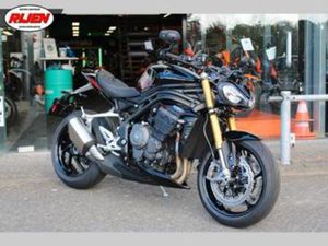 TRIUMPH SPEED TRIPLE 1200 RS DEMO SALE (BJ 2025) — MOTOREN | TRIUMPH — MARKTPLAATS