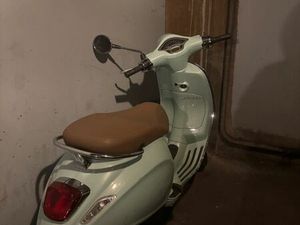 SCOOTER VESPA