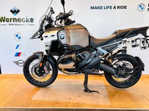 BMW R 1300 GS ADVENTURE STYLE TRIPLE BLACK