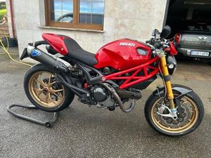 DUCATI - 1100 S