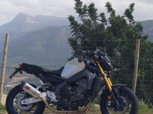 YAMAHA - MT-09 SP