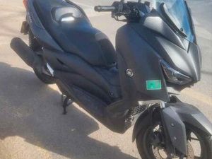 YAMAHA - XMAX 125
