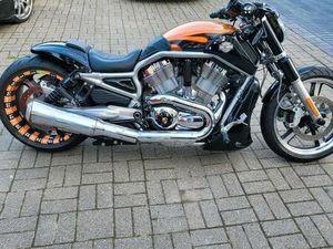 HARLEY DAVIDSON V ROD