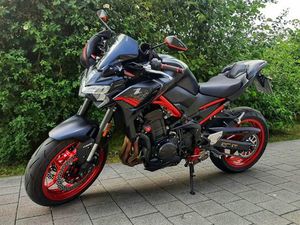 KAWASAKI Z900