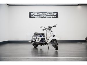 1977 LAMBRETTA ALPHA TAURI F1 TRIBUTE CUSTOM SCOOTER A VENDRE