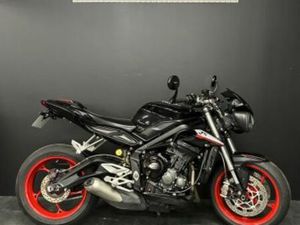 TRIUMPH STREET TRIPLE 765 RS 2017 765 CM3 | MOTO ROADSTER | 44 284 KM | NOIR | 33700 MERIGNAC