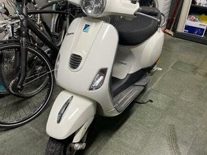 ② VESPA LX50 2013