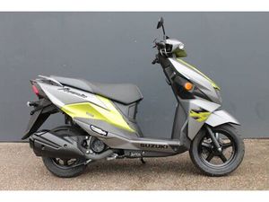 SUZUKI UN 125 AVENIS