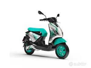 SCOOTER ELETTRICO PIAGGIO 1 ACTIVE