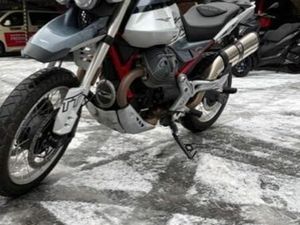 MOTO GUZZI V85 TT