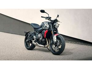TRIUMPH TRIDENT 660, EZ 2022, GARANTIE, A/A2 TOP