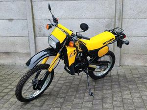 ② HONDA MTX 80 CC.