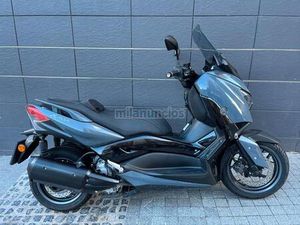YAMAHA - XMAX 300