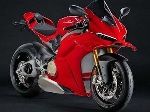 DUCATI PANIGALE V4 S