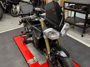 TRIUMPH - STREET TRIPLE 675 A2