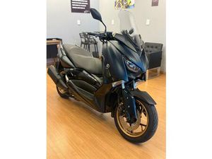 YAMAHA XMAX 250