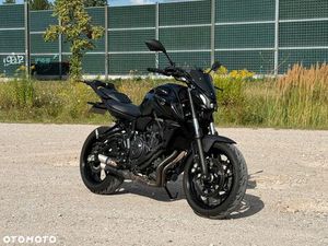YAMAHA MT