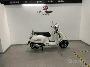 VESPA GTS SUPER 300