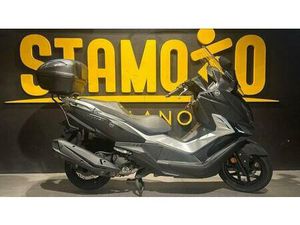 VENDO SYM CRUISYM 300 (2017 - 20) USATA A MILANO (CODICE 9924219) - MOTO.IT