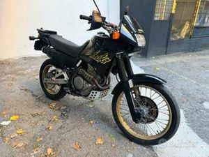HONDA DOMINATOR 600 ASI