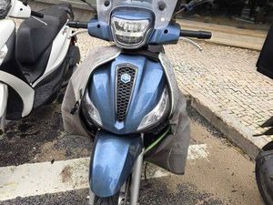PIAGGIO MEDLEY 125 – 2021 | EXCELENTE ESTADO 6988KM LISBOA