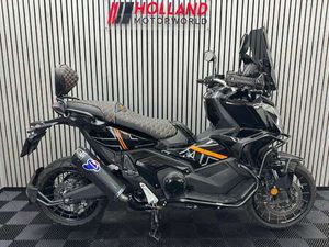 HONDA X-ADV ZWART ORANJE BOMVOL
