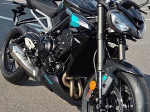 TRIUMPH STREET TRIPLE RS INKL. 765,-€ KUNDENVORTEIL
