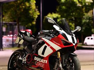 DUCATI PANIGALE V2 FINAL EDITION