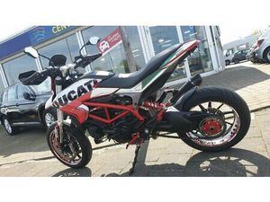 DUCATI HYPERMOTARD 939