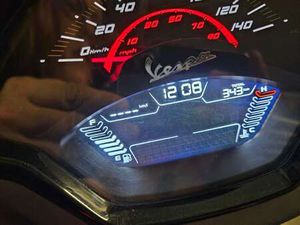 GTS SUPER SPORT RST E5 ROLLER/SCOOTER