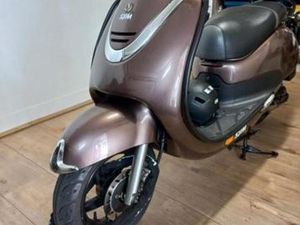 SYM ALLO SCOOTER - BETROUWBAAR EN STIJLVOL! — SCOOTERS | SYM — MARKTPLAATS