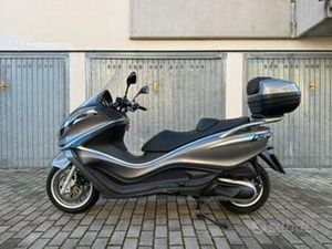 PIAGGIO X10 350