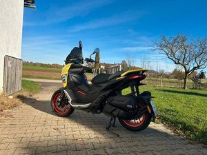 APRILIA SR GT 200 (1035KM) WIE NEU, TOP GEPFLEGT