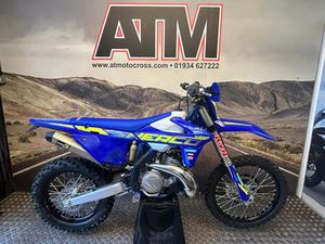 SHERCO 300 SE FACTORY 2026 ROAD REGISTERED ENDURO BIKE, 3H USE, 1 OWNER, (ATMX)