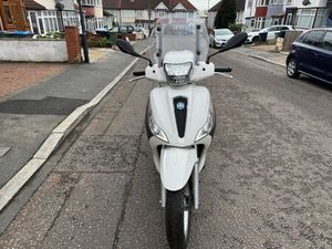 PIAGGIO, MEDLEY, WHITE 2021, 125 (CC) ABS NOT VESPA