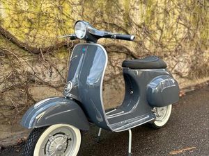 PIAGGIO VESPA V50 RUNDLICHT *1972