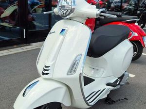 VESPA PRIMAVERA 50