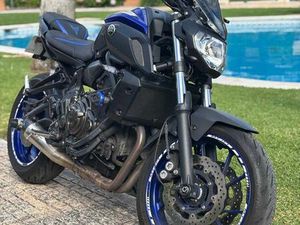 YAMAHA MT-07 - 35KW LIVRETE (DESLIMITADA) - SC PROJECT ORIGINAL-EXTRAS CASCAIS E ESTORIL