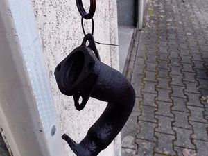 EIN KRÜMMER FÜR DIE HEXAGON 125-180 CCM