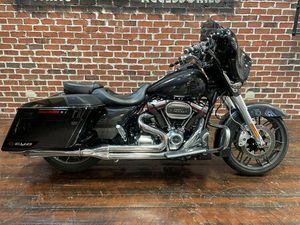 2020 HARLEY-DAVIDSON FLHXSE - CVO STREET GLIDE