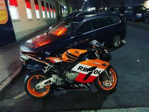 CBR 1000 RR FIREBLADE REPSOL REPLICA