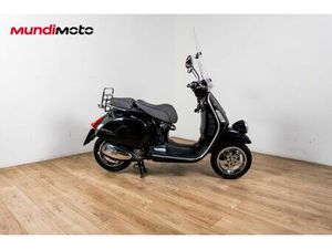 PIAGGIO VESPA 300 GTV VIE DELLA MODA