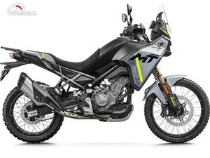 CFMOTO 450 MT-R