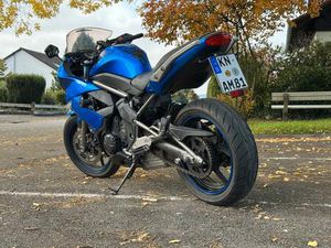 KAWASAKI ER-6F (AUF A2 GEDROSSELT) — TÜV NEU